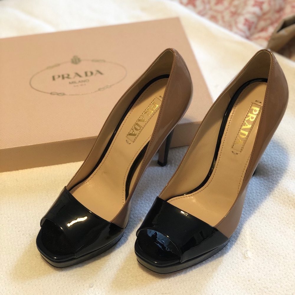Prada Heels, Vernice Bicolor, cammeo, never worn